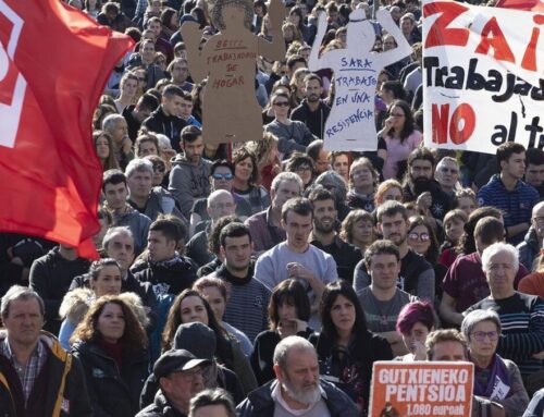 Iruñeko sindikalista bat absolbitu dute petardoak jaurti, Polizia jo eta “txakurrak, Extremadurara joan zaitezte” oihukatzeagatik